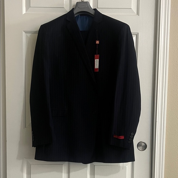 Elegant Men's Navy Pinstriped Suit Jacket